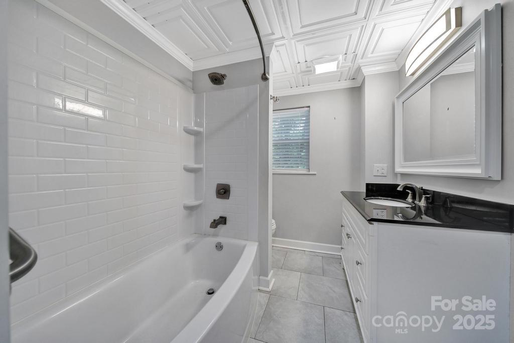 926 Meadow Lakes Road