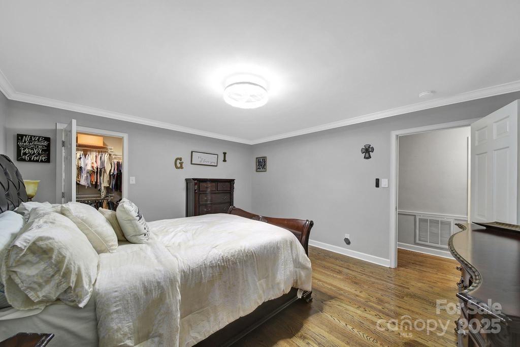 926 Meadow Lakes Road