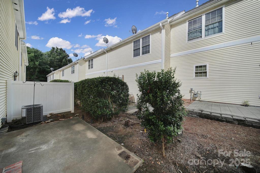 7014 Elm Hill Court
