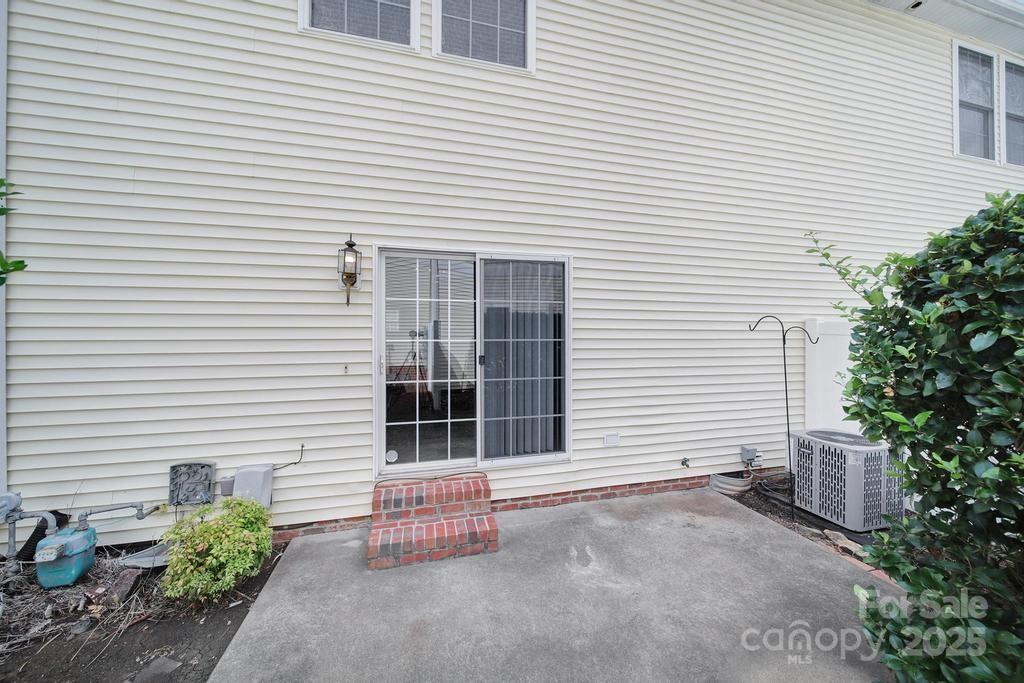 7014 Elm Hill Court