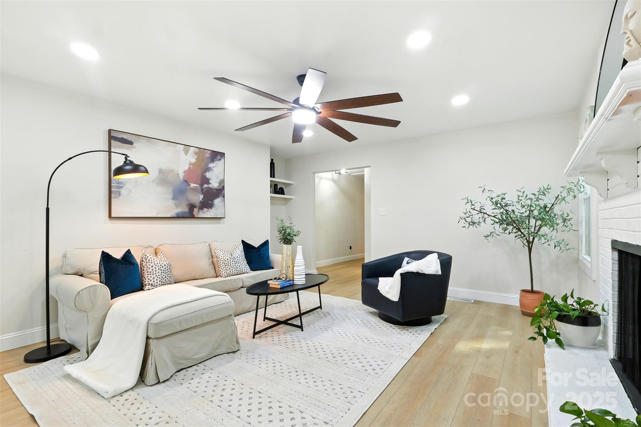 6641 Pawnee Drive
