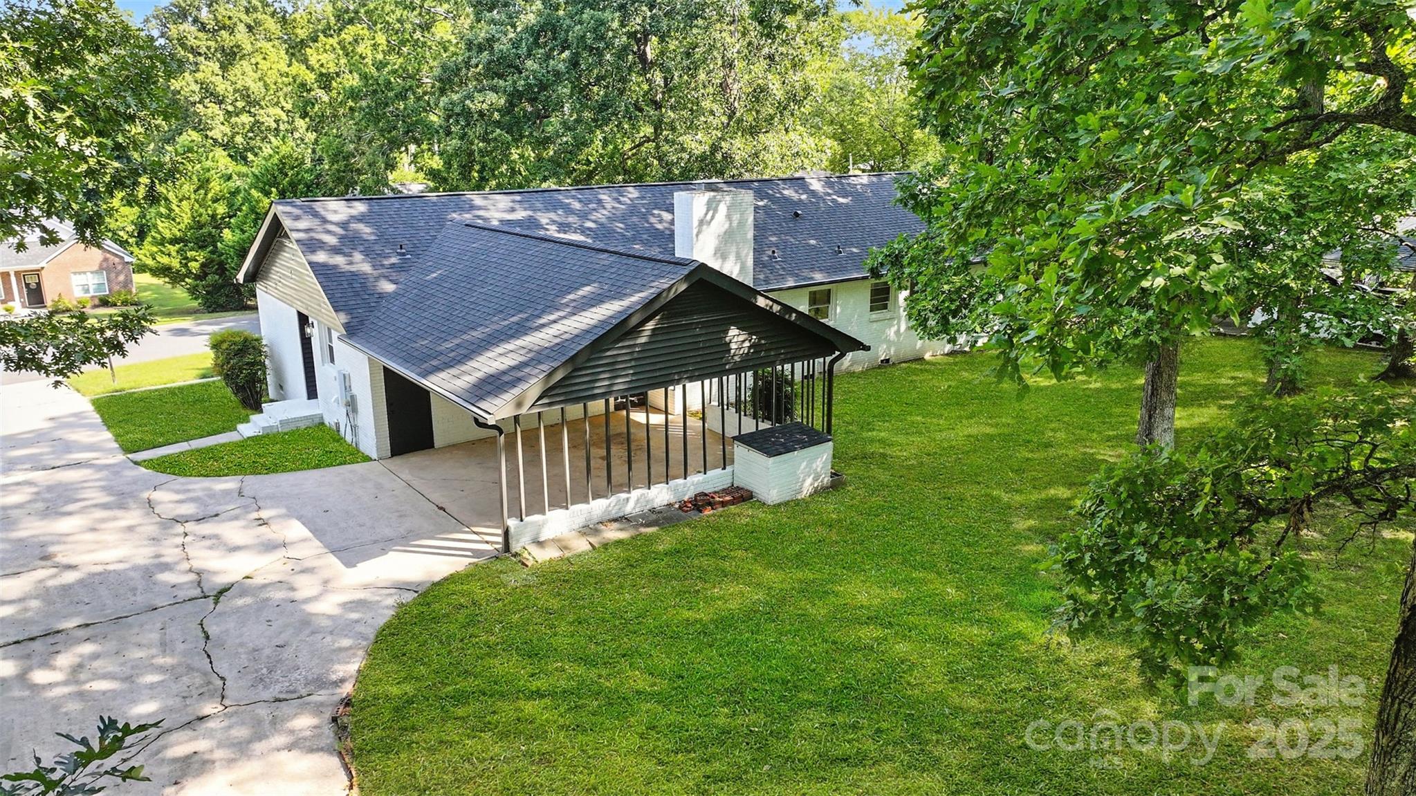 6641 Pawnee Drive