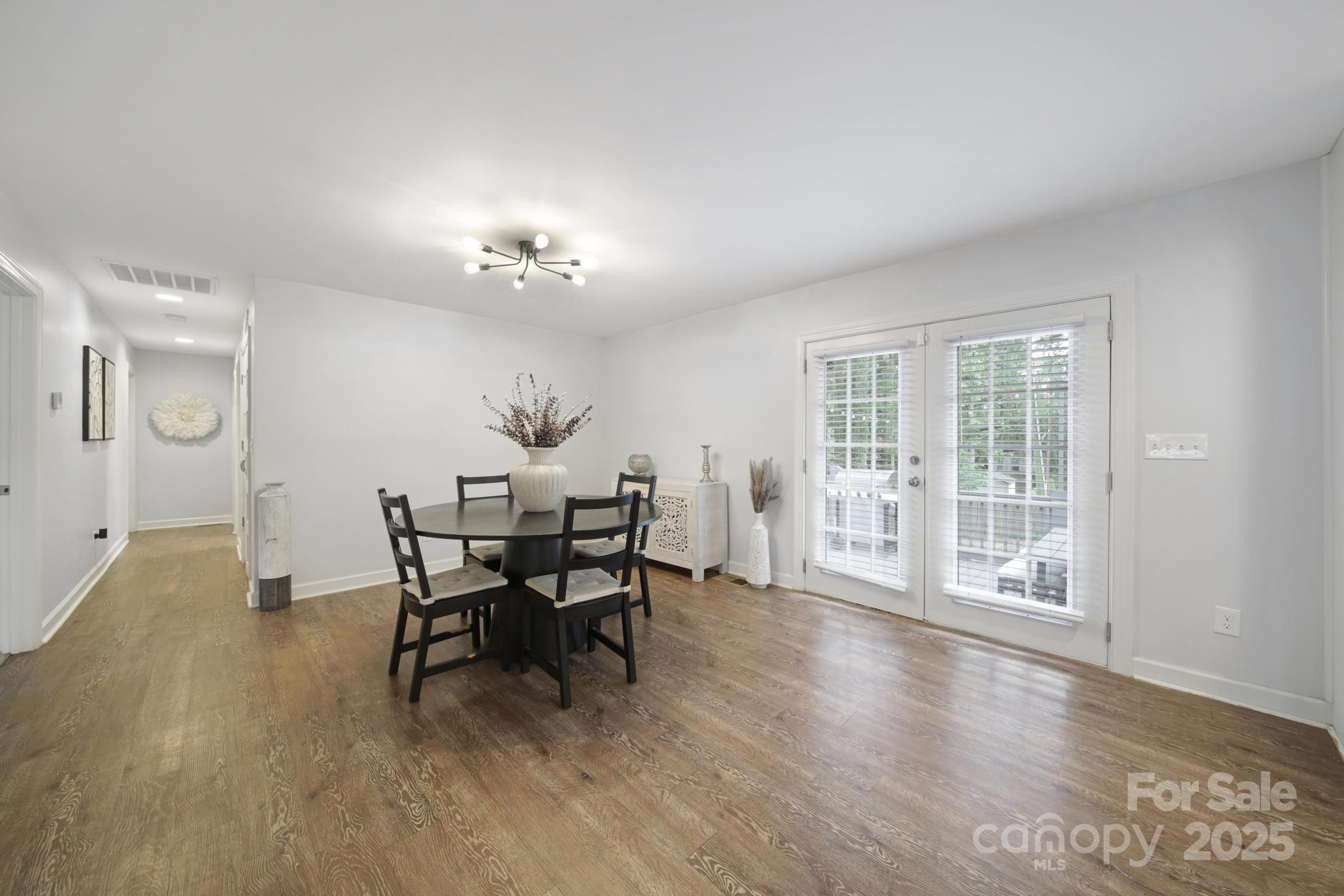 3734 Dunwoody Drive