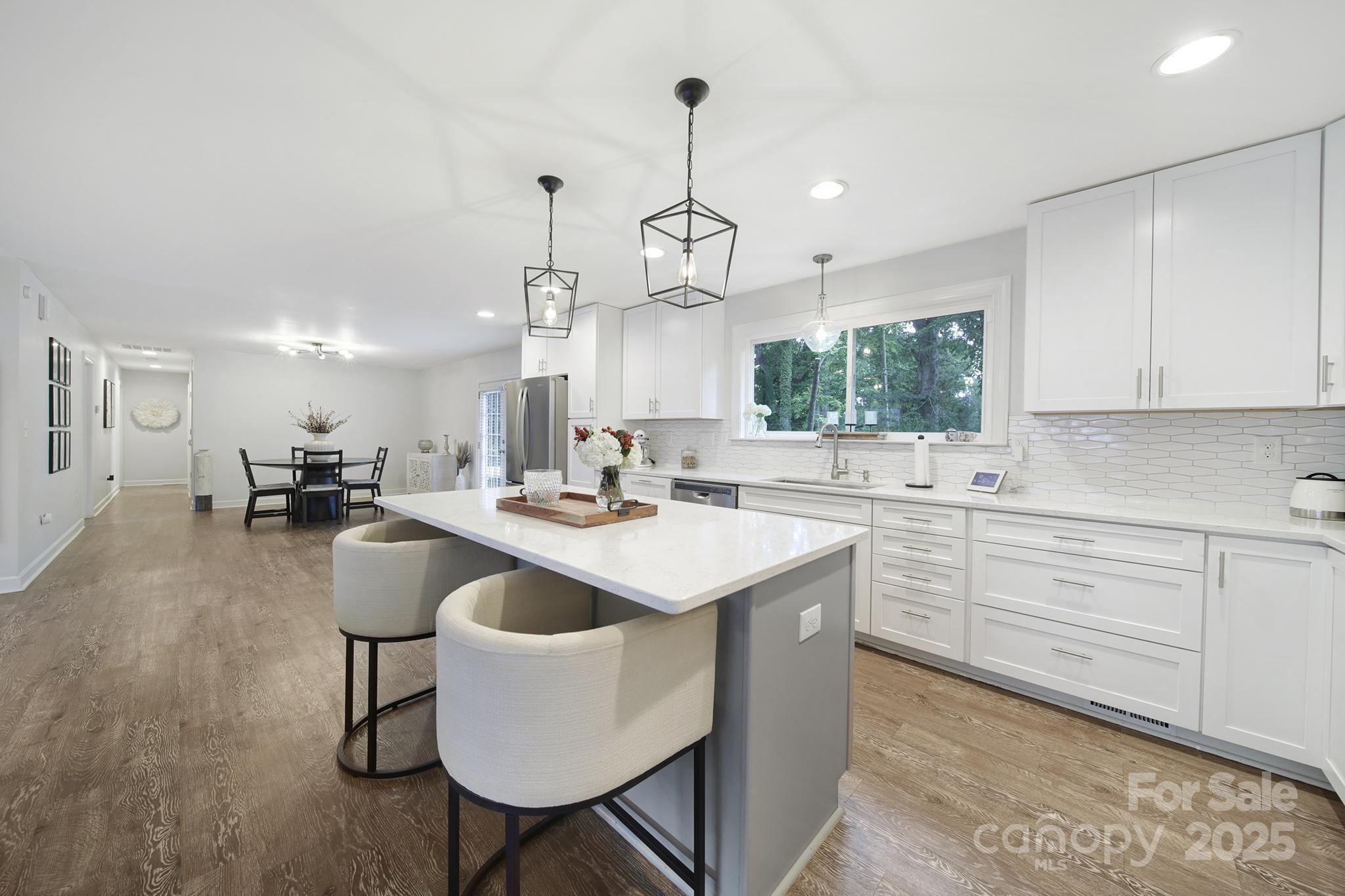 3734 Dunwoody Drive