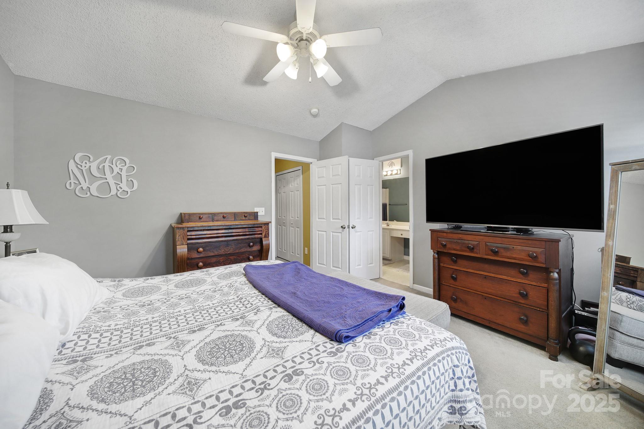 10919 Holly Ridge Boulevard