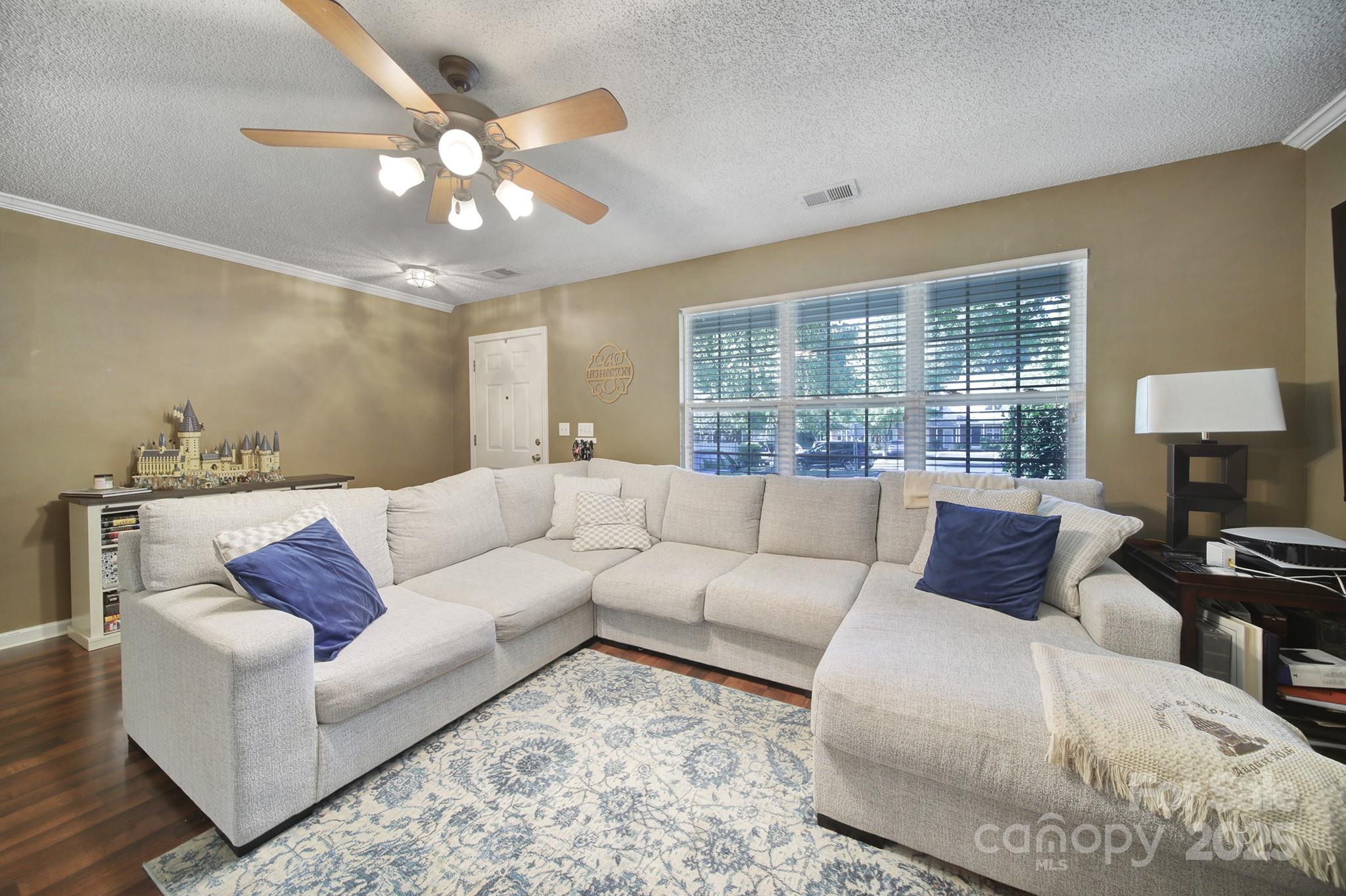 10919 Holly Ridge Boulevard