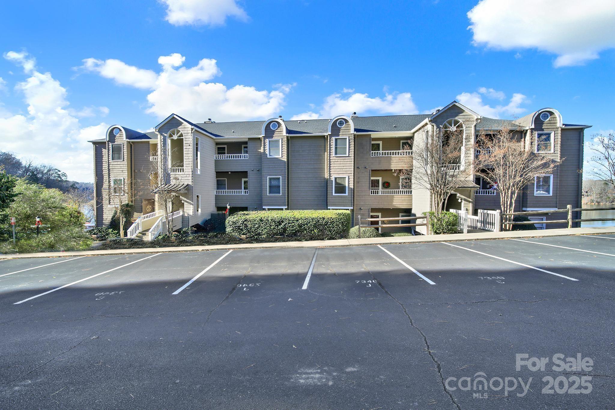 7340 Lakefront Drive Unit: 12