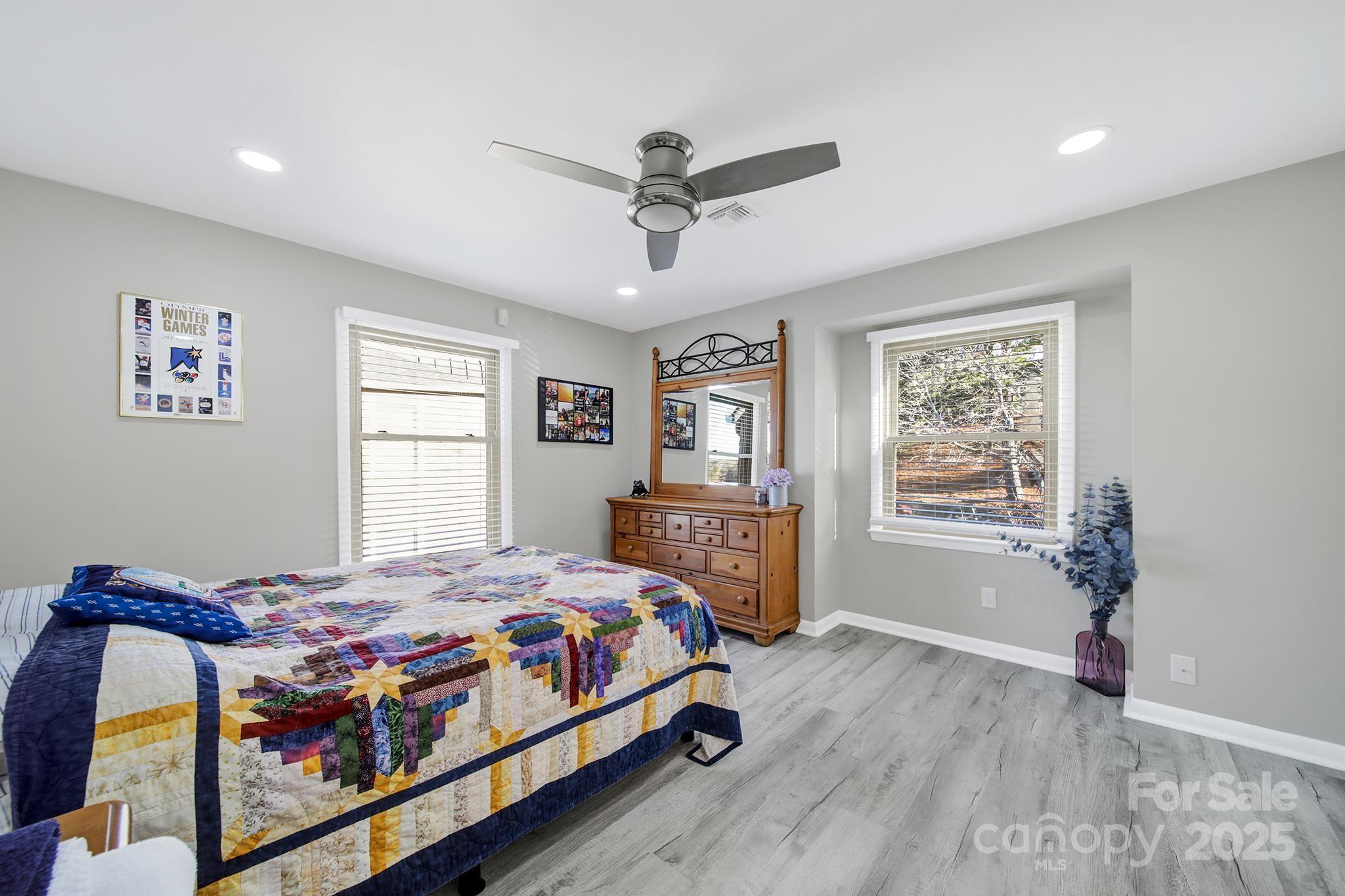 7340 Lakefront Drive Unit: 12