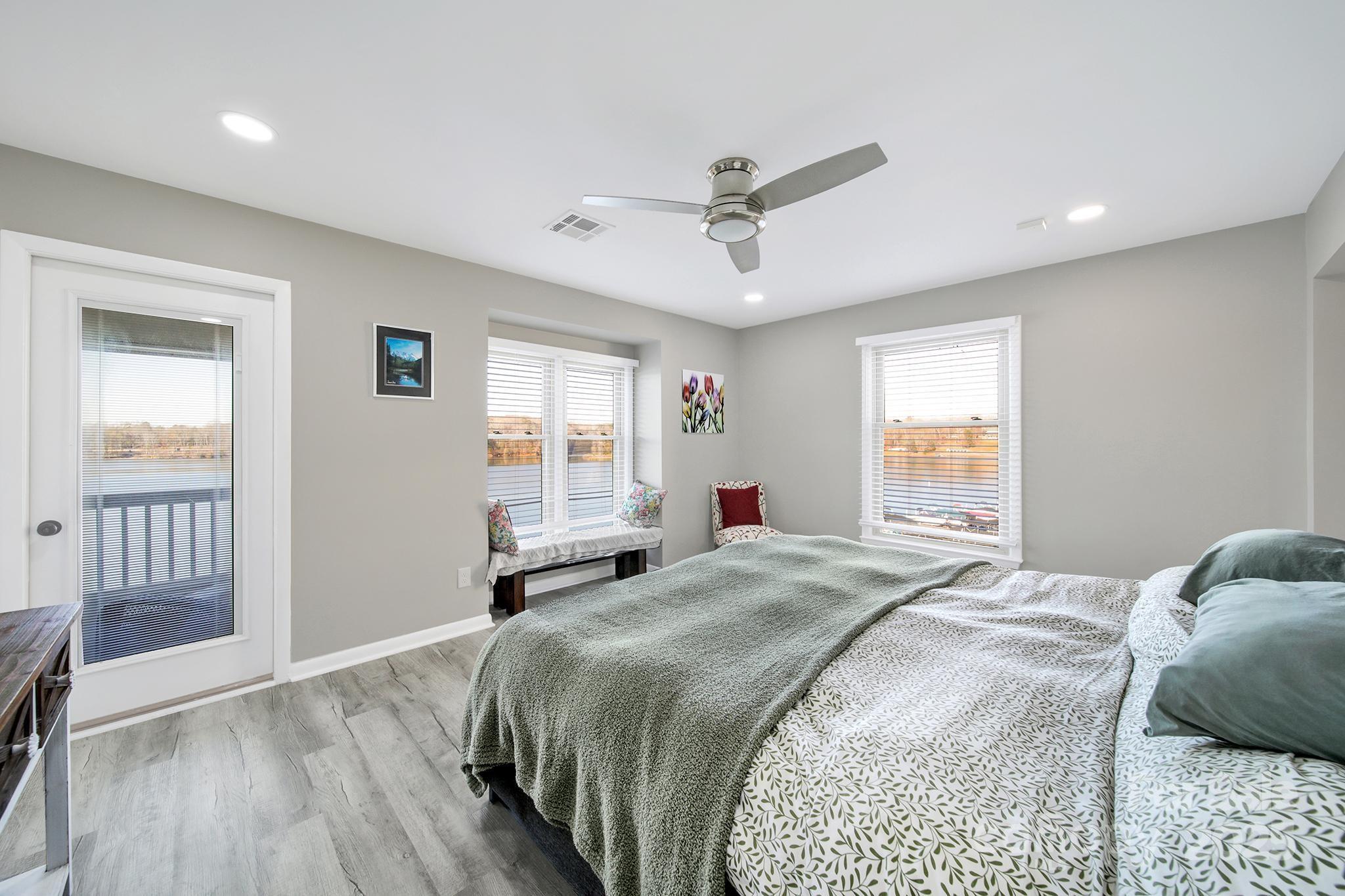 7340 Lakefront Drive Unit: 12