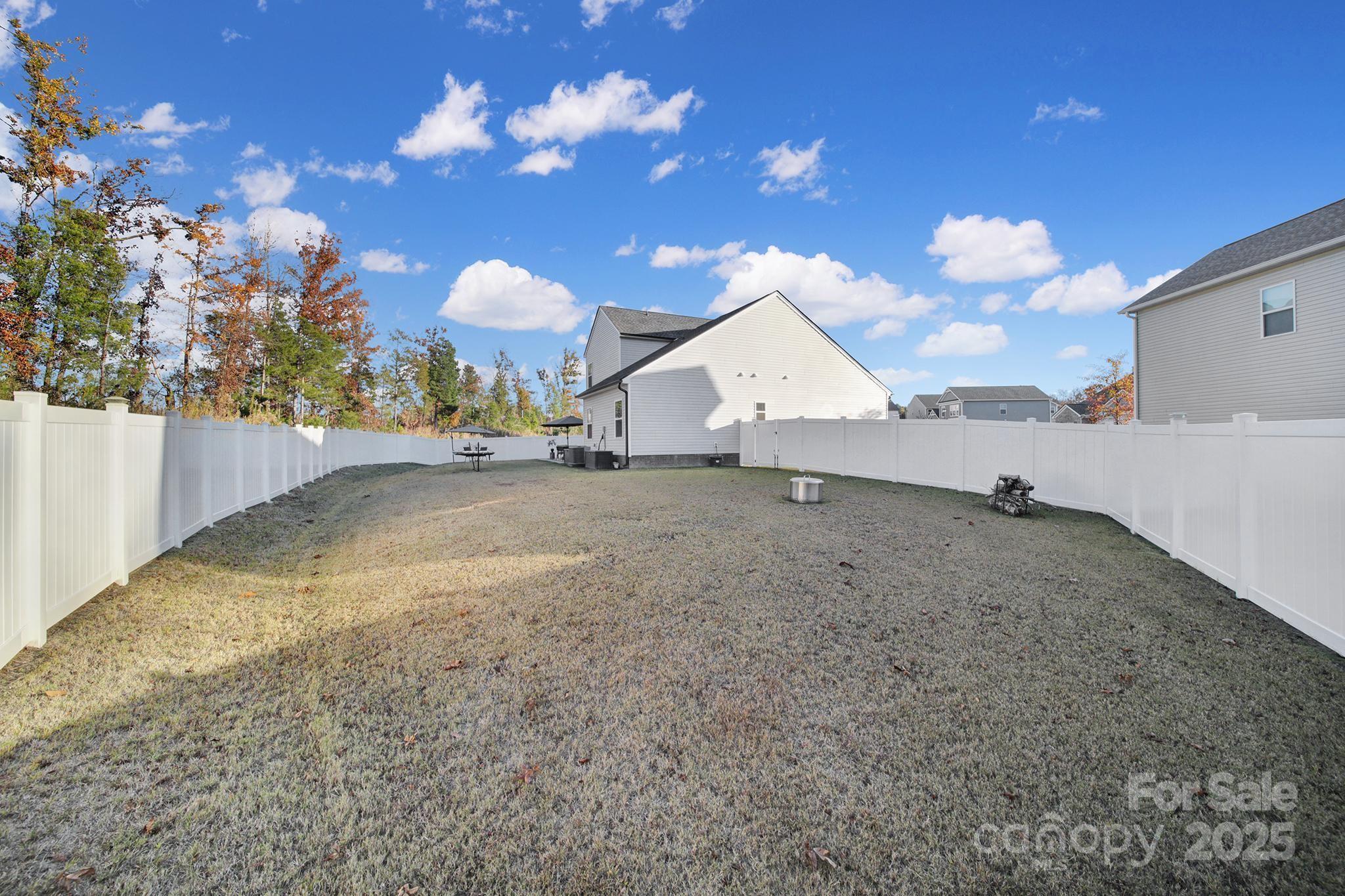 1028 Von Buren Boulevard