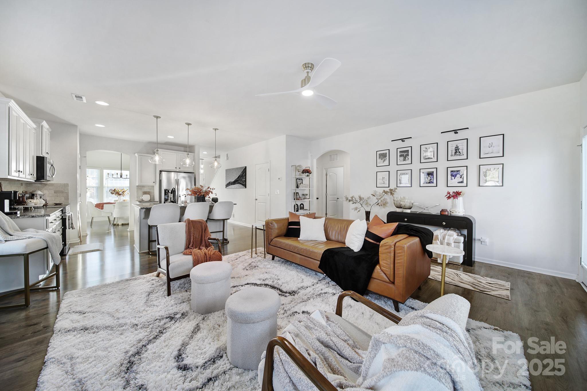 1028 Von Buren Boulevard