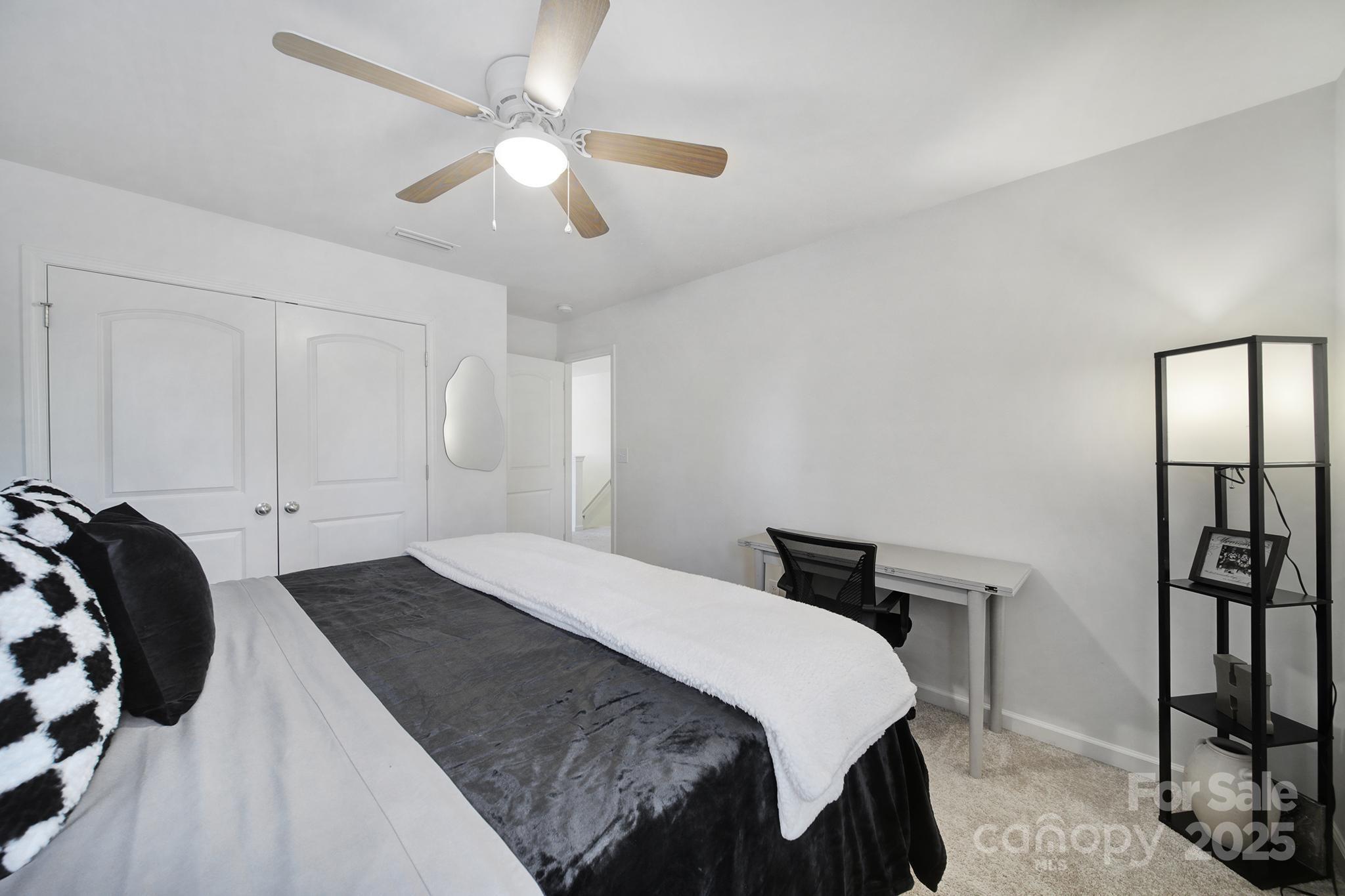 1028 Von Buren Boulevard