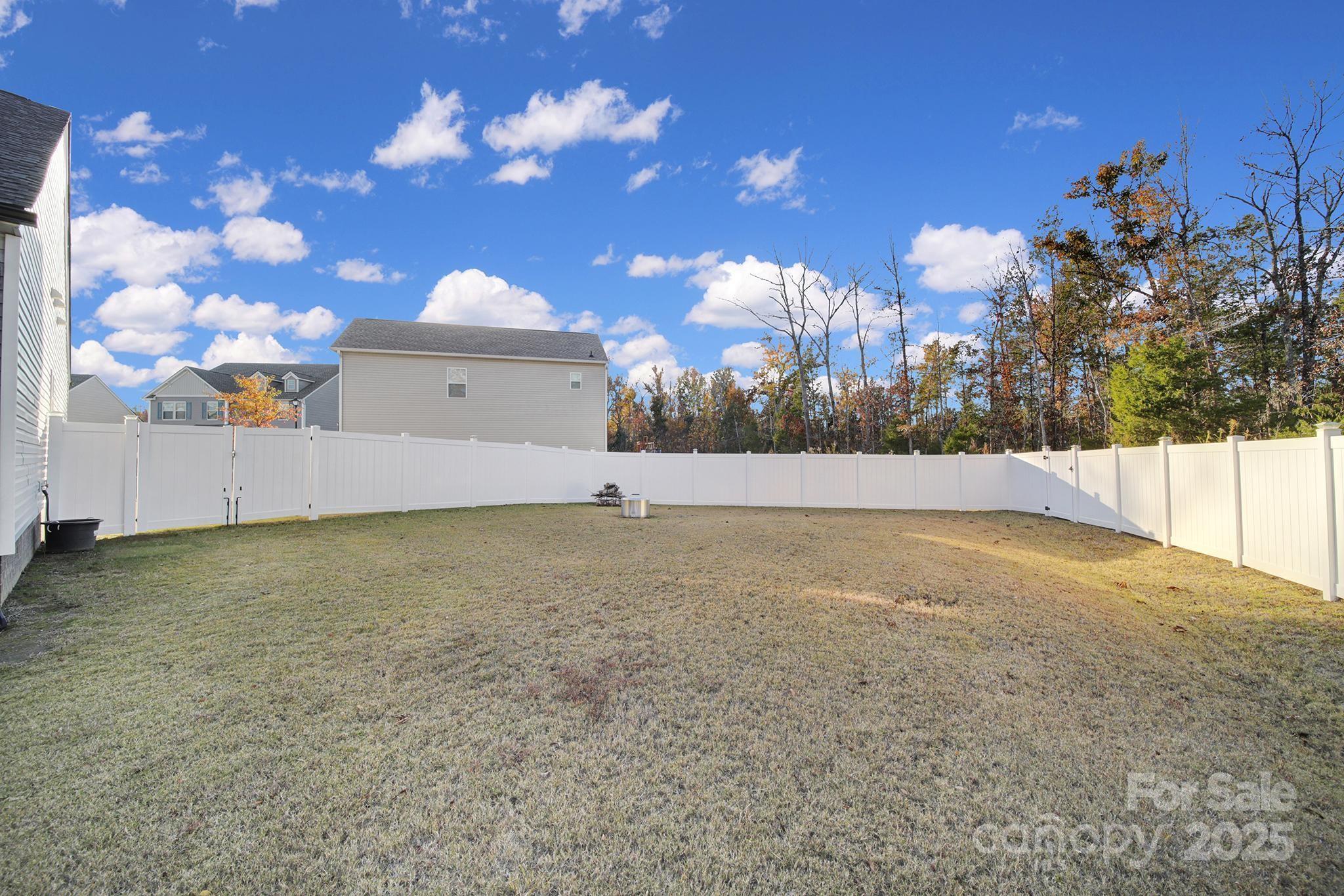 1028 Von Buren Boulevard