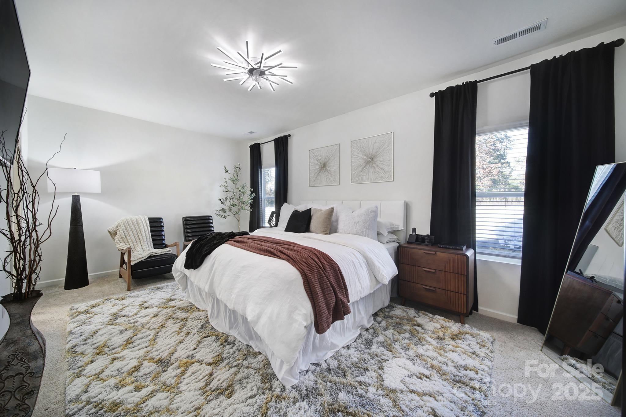 1028 Von Buren Boulevard