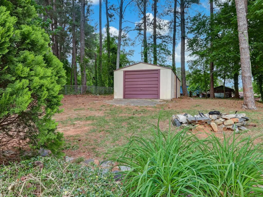 5121 Merry Lane