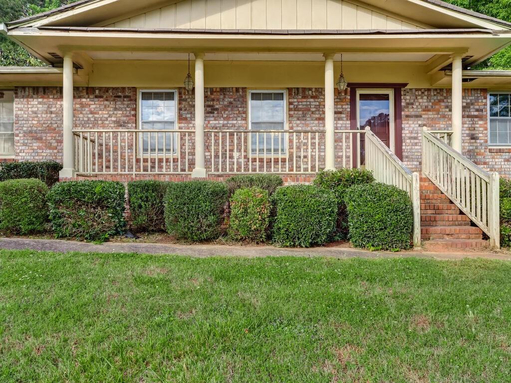 5121 Merry Lane