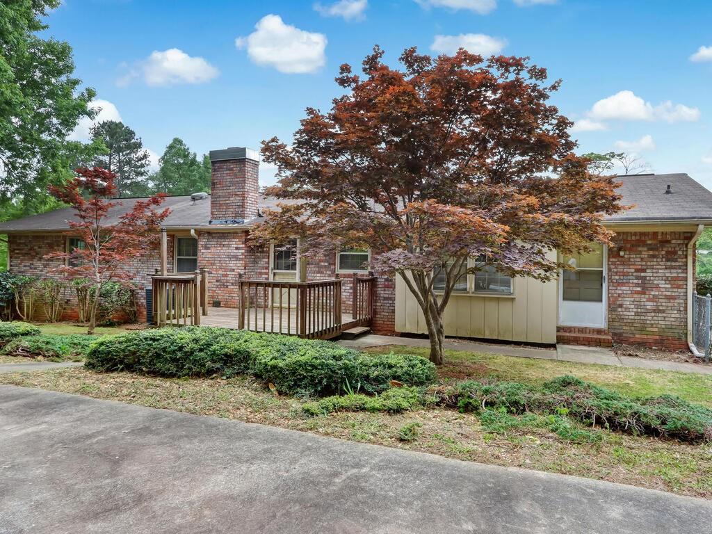 5121 Merry Lane