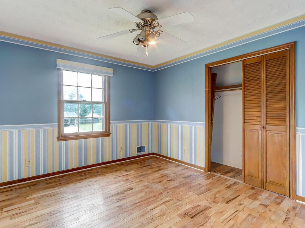 5121 Merry Lane