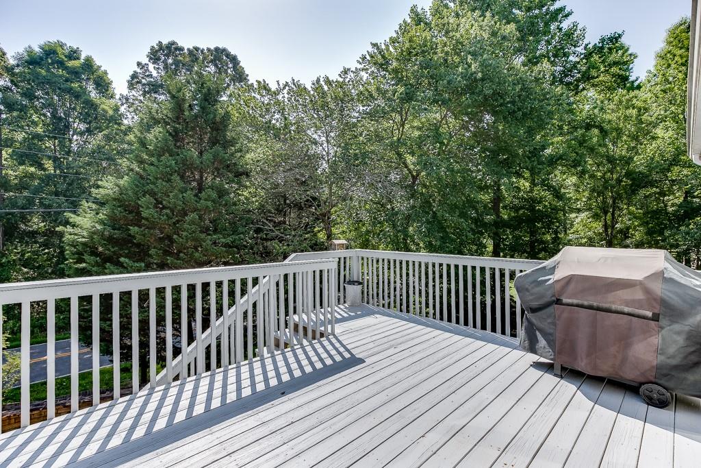 5532 Elders Ridge Drive