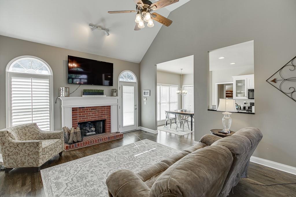 5532 Elders Ridge Drive