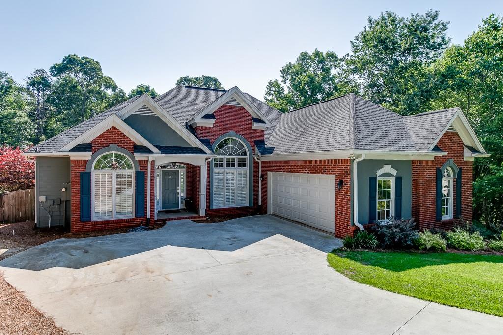 5532 Elders Ridge Drive