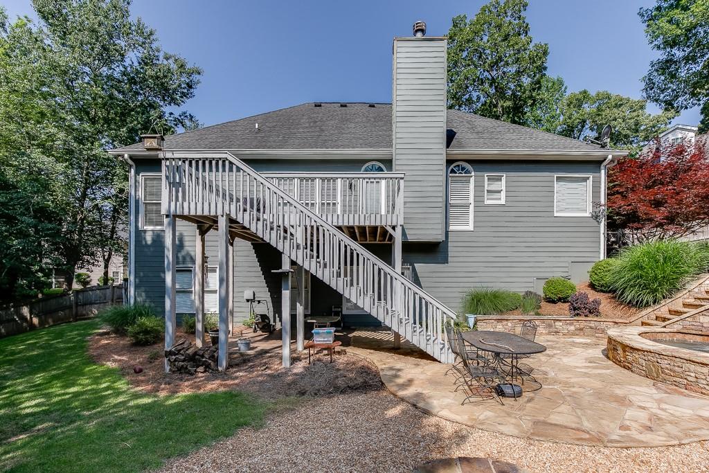 5532 Elders Ridge Drive