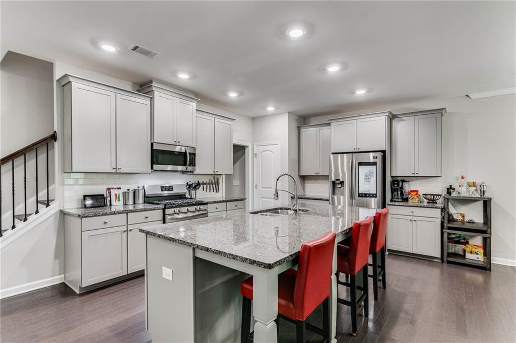728 Lansing Grove Way Unit: 84