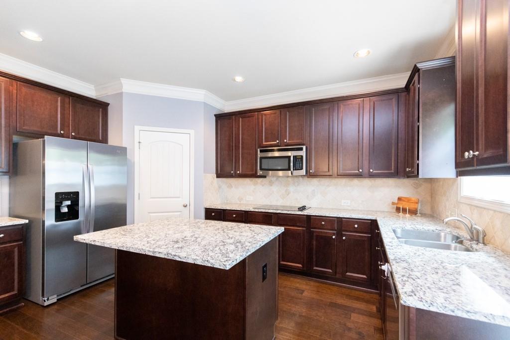 2752 Laurel Valley Trail