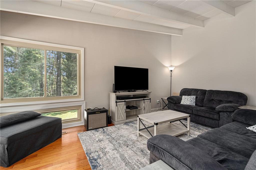 600 Mountain View Circle