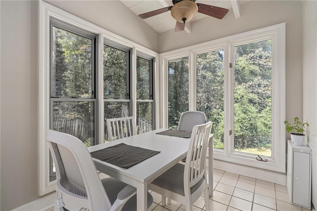 600 Mountain View Circle