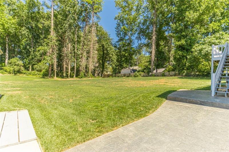 1776 RAMBLING WOODS Drive