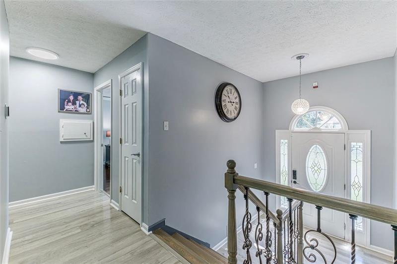 1776 RAMBLING WOODS Drive