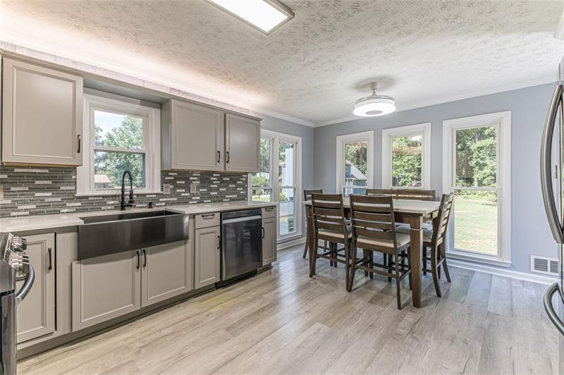 1776 RAMBLING WOODS Drive