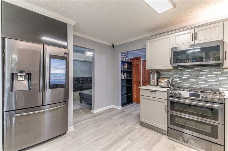 1776 RAMBLING WOODS Drive