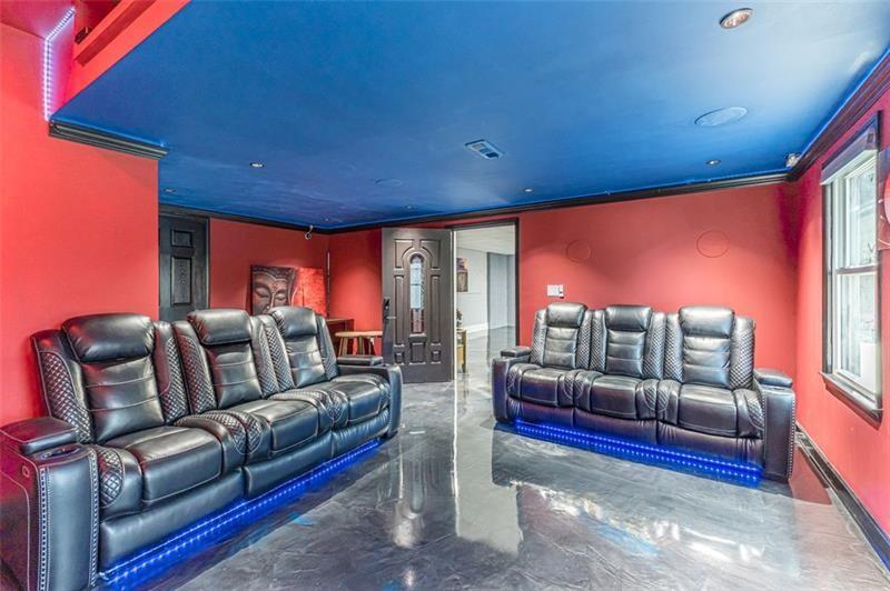 1776 RAMBLING WOODS Drive