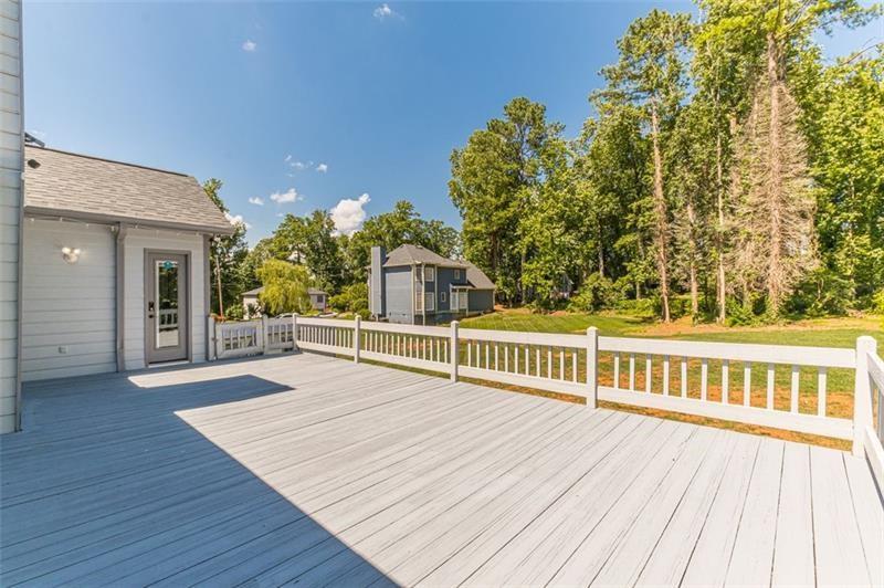 1776 RAMBLING WOODS Drive