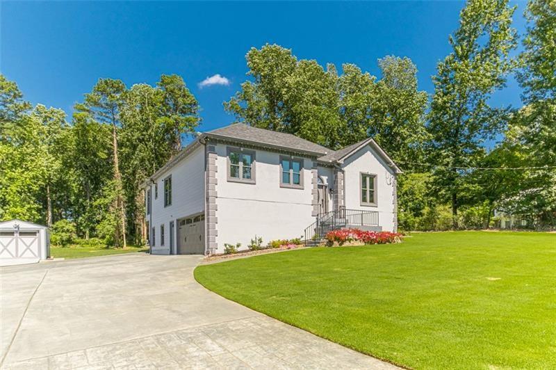 1776 RAMBLING WOODS Drive