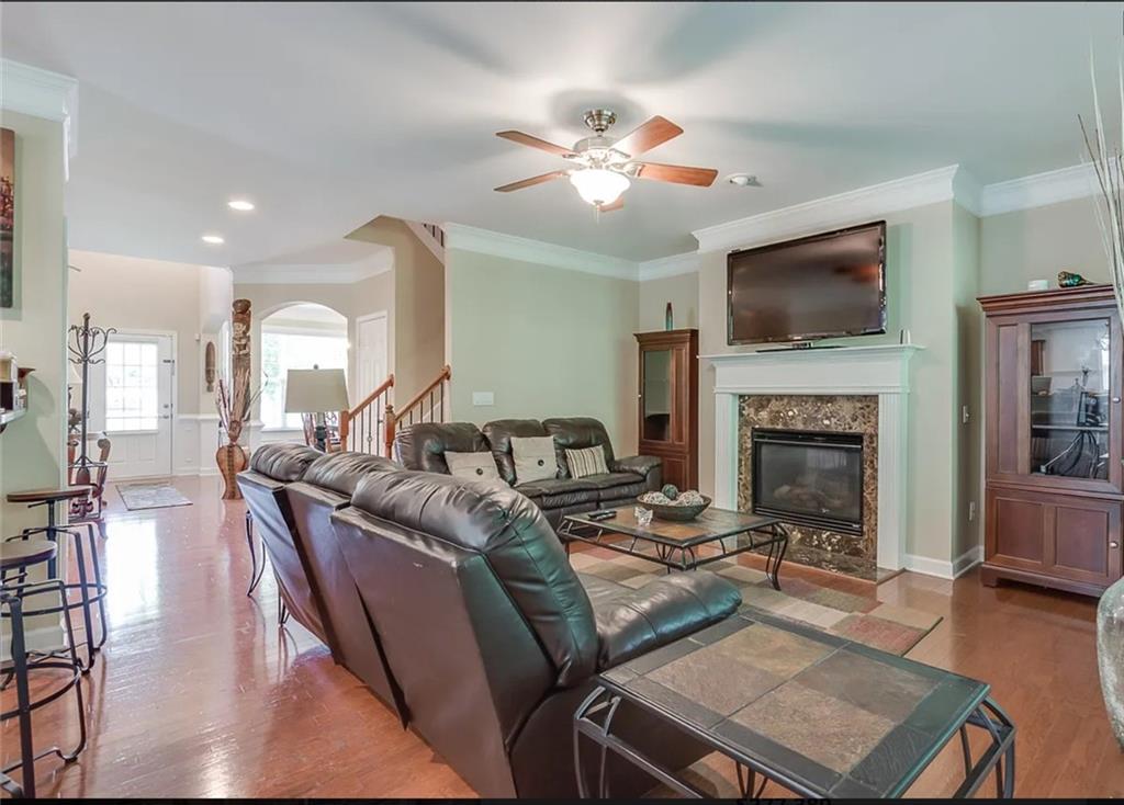2541 Royston Drive