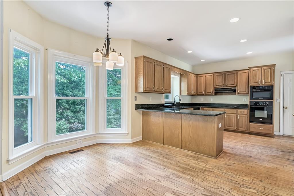 2460 Peregrine Trail