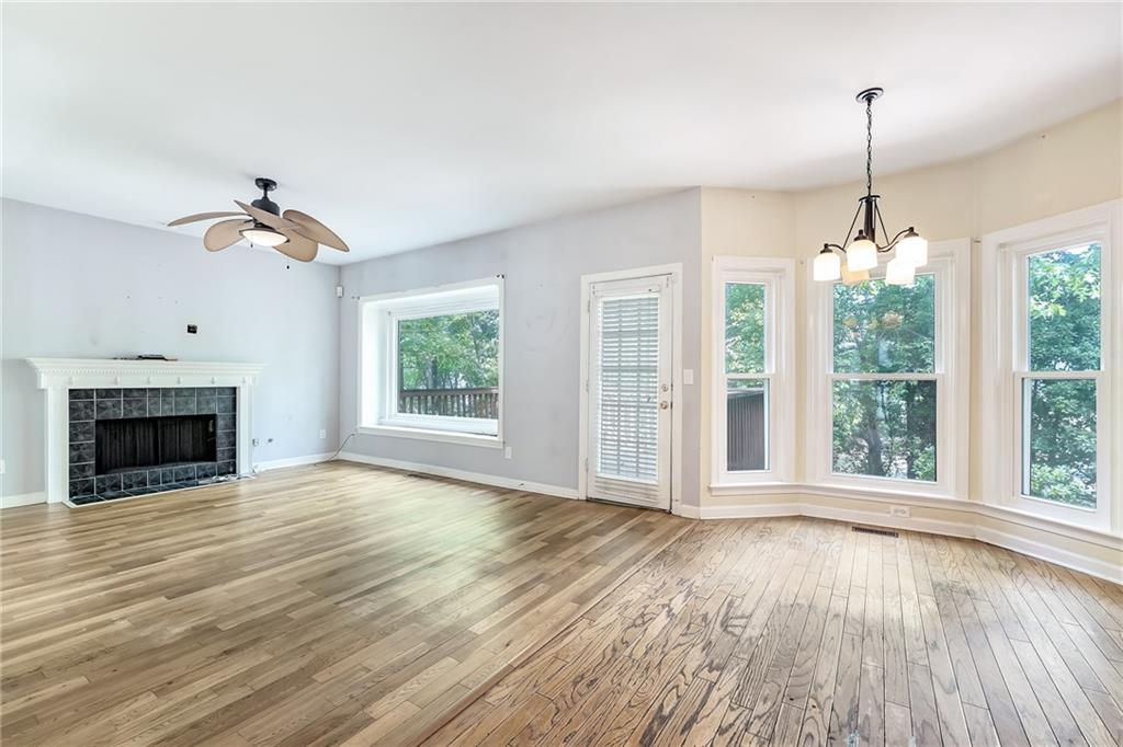 2460 Peregrine Trail