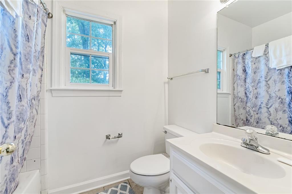 2460 Peregrine Trail