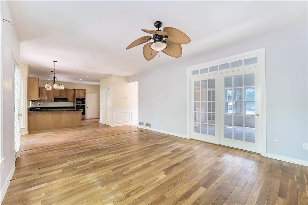 2460 Peregrine Trail