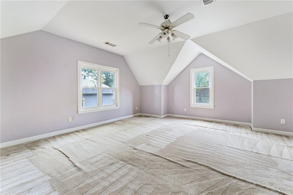 2460 Peregrine Trail