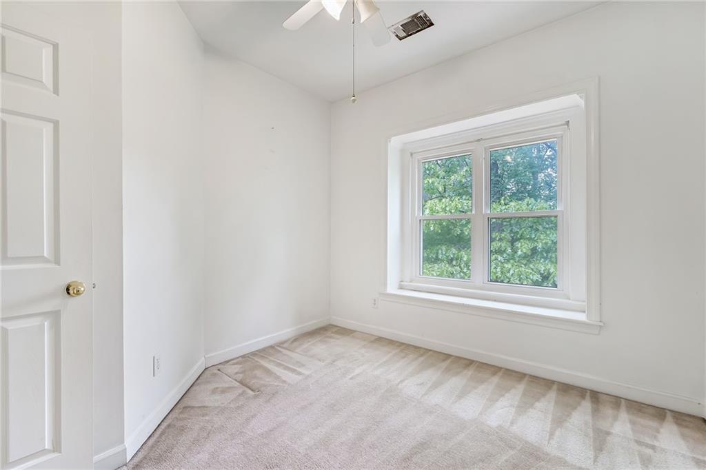 2460 Peregrine Trail