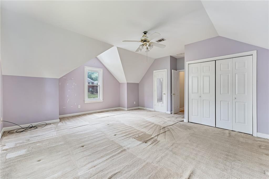 2460 Peregrine Trail