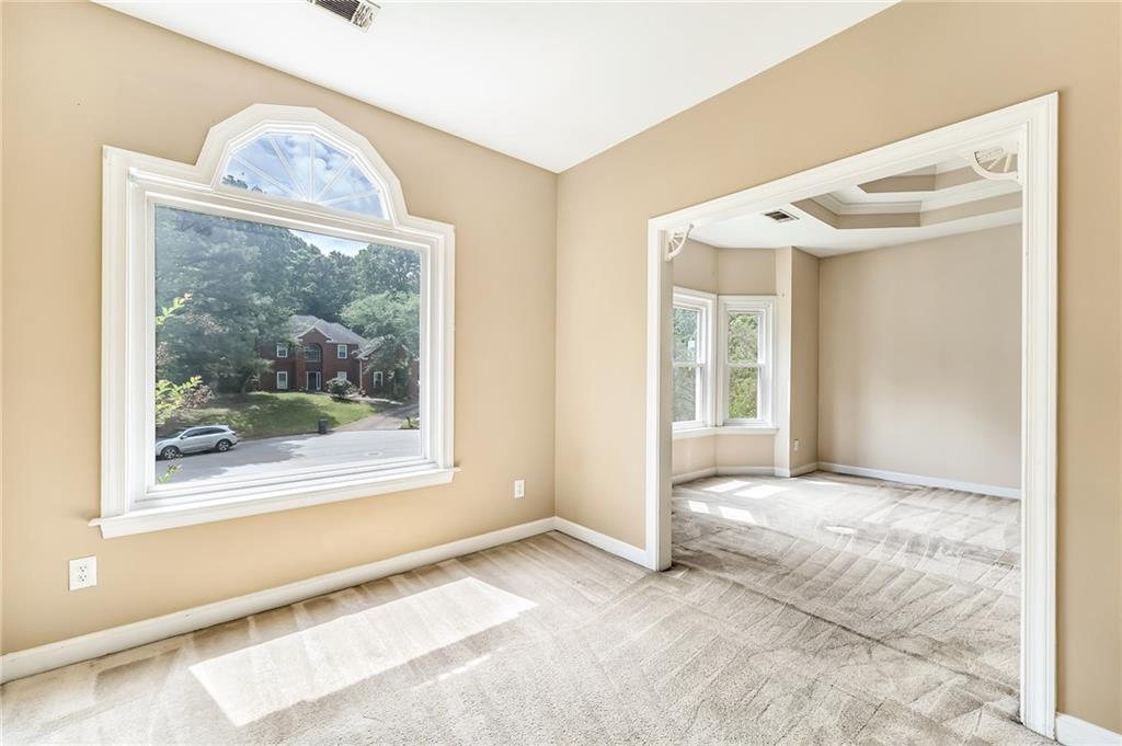 2460 Peregrine Trail