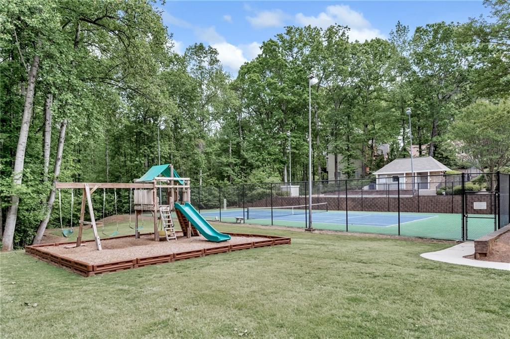 2460 Peregrine Trail
