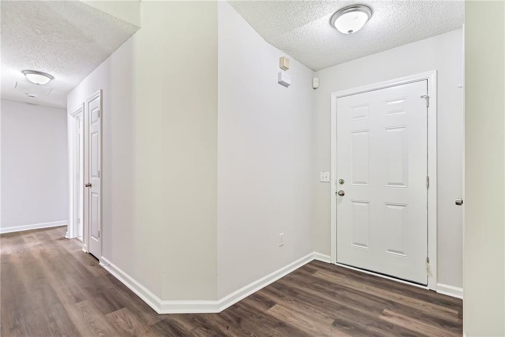 460 Valley Trace