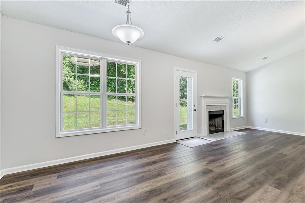 460 Valley Trace