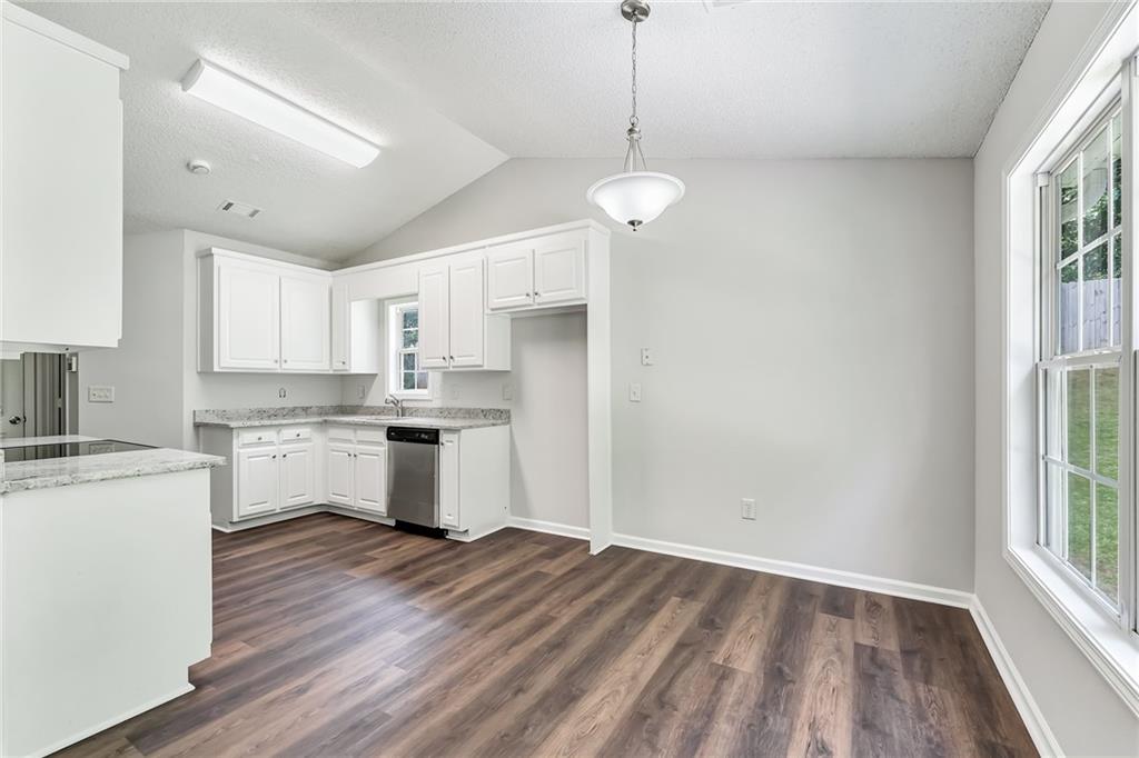 460 Valley Trace